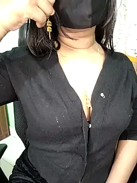 Idhika-Paul's cam snapshot