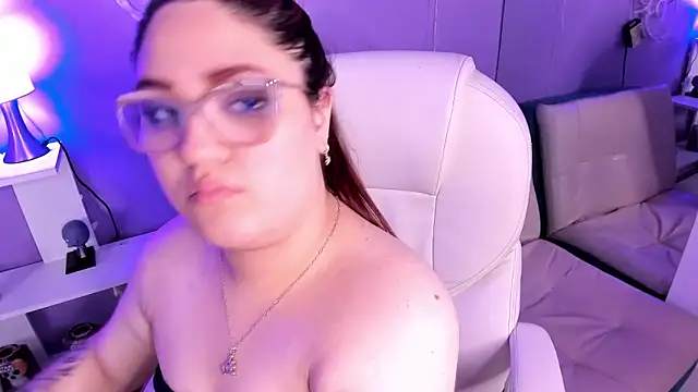 Camiila_Osorio's cam snapshot