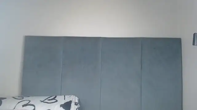 Jah-Queen's cam snapshot