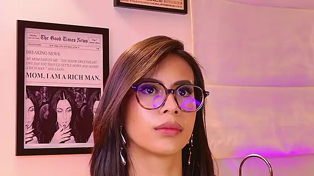 Rue_Bellafire's cam snapshot