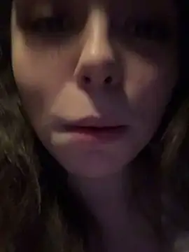 pantyless live sex cam