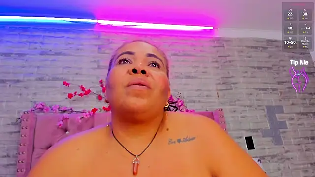 AshleyGrahams's web cam