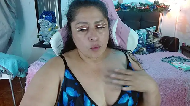 Keyla01_'s cam snapshot