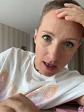 UmaTruewoman's cam snapshot