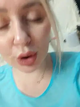 LadyLolyPop_'s cam snapshot