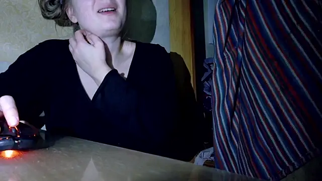 FrumCake's cam snapshot