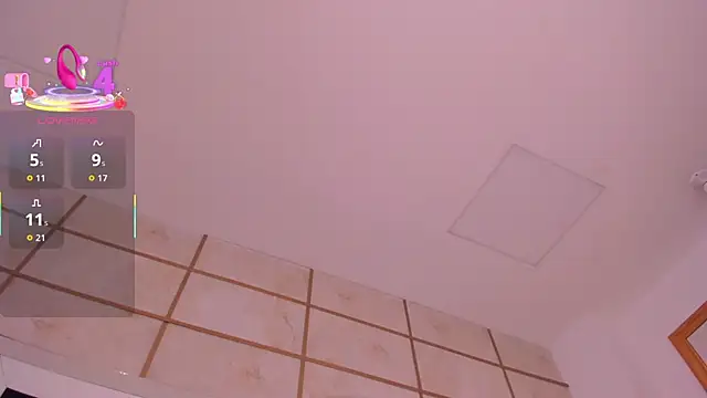 RoxyLior's cam snapshot