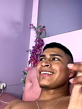 Emiliano_Reyes live sex cam
