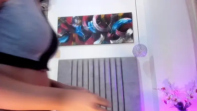 LaraGoldd's cam snapshot