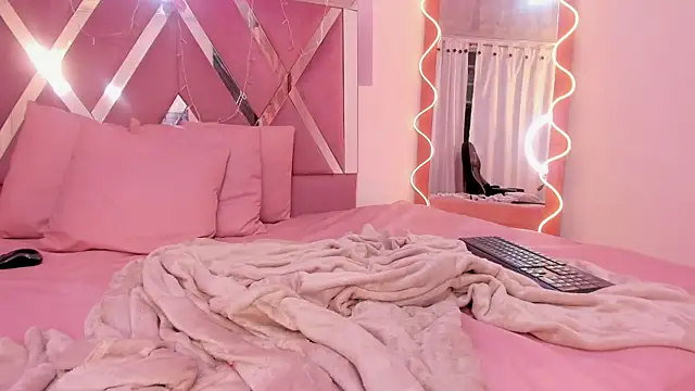 Shinedark_tay1 live sex cam