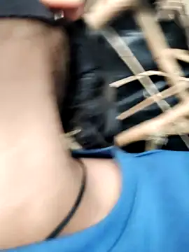 Janvi_Jaitly's cam snapshot