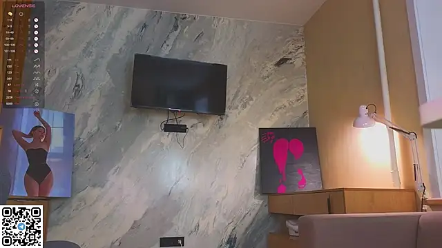 miss_bubbles_'s cam snapshot