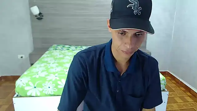 wiltom_'s cam snapshot