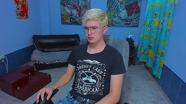 patrik_027's cam snapshot