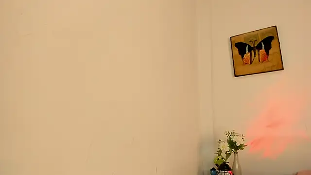 lilithTeen1_'s cam snapshot