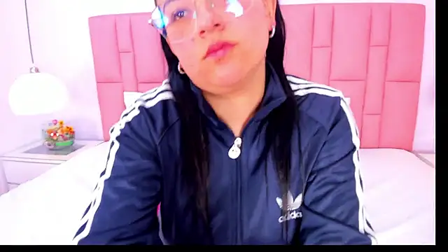 Amy_Ferreira's cam snapshot