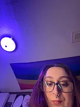 NovaLove2002 live sex cam