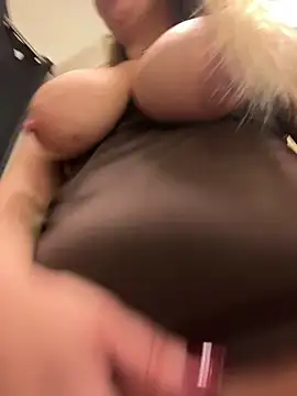 RuslanaXX live sex cam