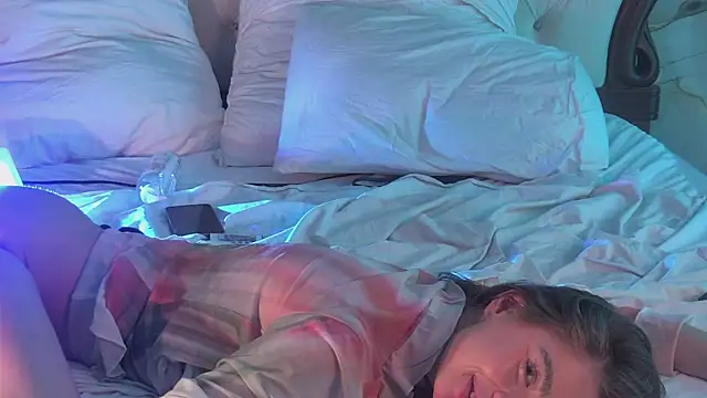 Amanda_River's cam snapshot