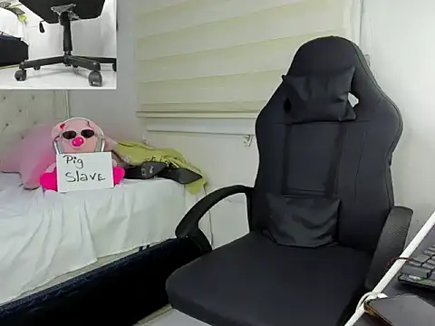 goddess_of_bitches live sex cam