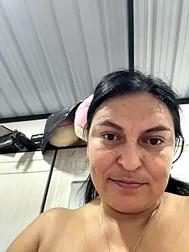 Horny-Mommy-Dirty live sex cam