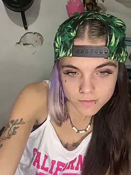 ittybittymeryssa live sex cam