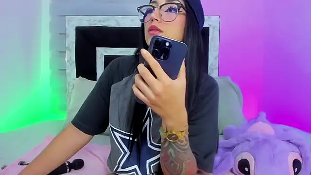 sophie_cute66 live sex cam