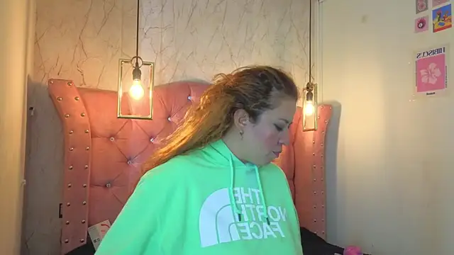 rosse_channel__'s cam snapshot