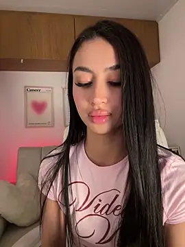 maddy_bronw_'s cam snapshot