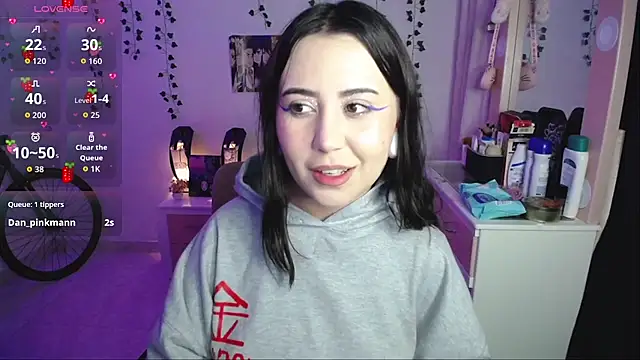 iris_sky's cam snapshot