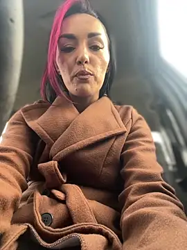 MeganFoxiy's cam snapshot