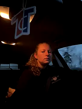 Girlnina-1995's cam snapshot