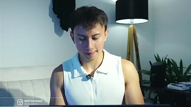 DeusbelliS live sex cam