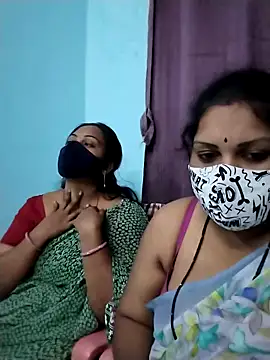 Hey_Siri_Papa-Harshesyrup's cam snapshot