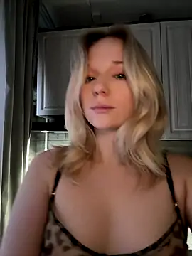 RollDolls live sex cam