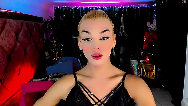 the-horus-girl live sex cam