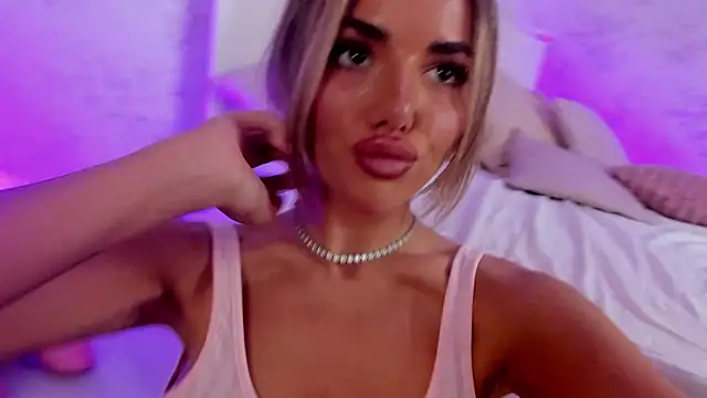 ClaraHazel's cam snapshot