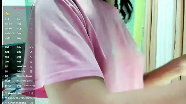 UrHotSexyShine's cam snapshot