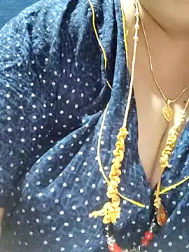 tamilthanushri's cam snapshot