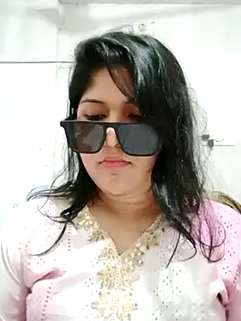 Nusrat-N live sex cam
