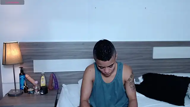 Liiamthompson's cam snapshot