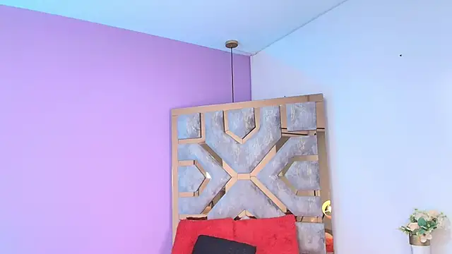 Zamira_Taylor's cam snapshot