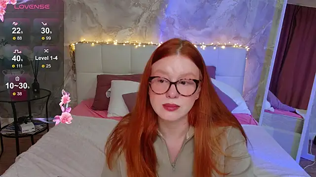 LucyHornyDollx's cam snapshot