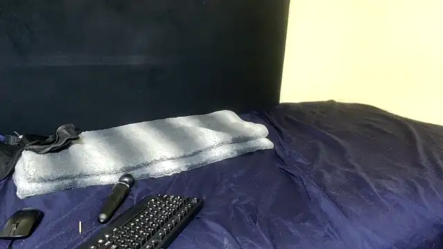 SweetTitties21's cam snapshot