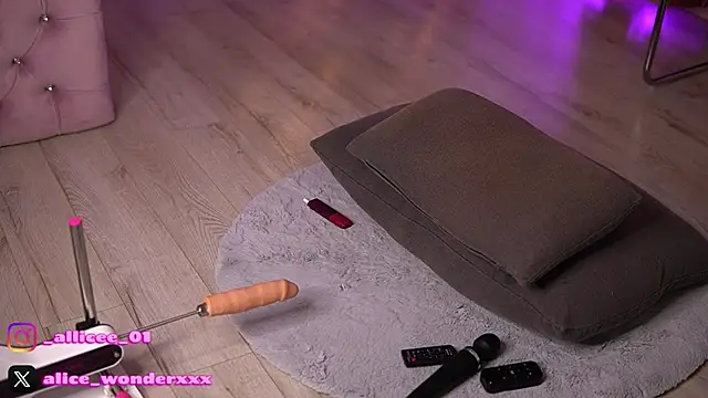 VanessaSimon live sex cam