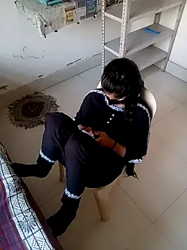 Kavya-collage's cam snapshot