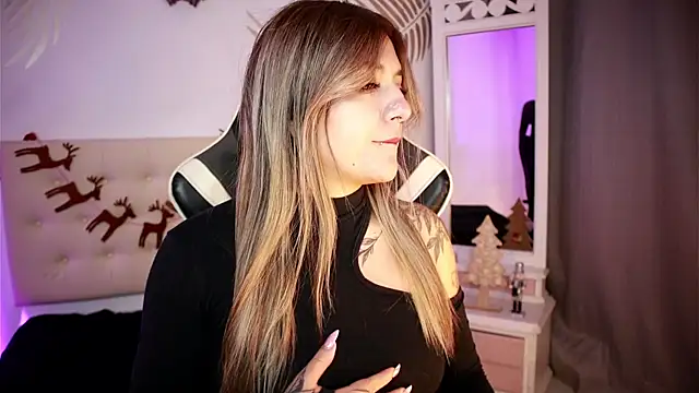 ashleyvalirya's cam snapshot