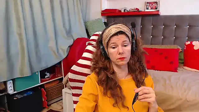 kellyterapy's cam snapshot