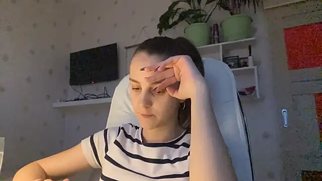 SweetieKatie live sex cam