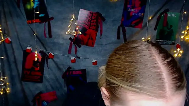 MademoiselleCl's cam snapshot